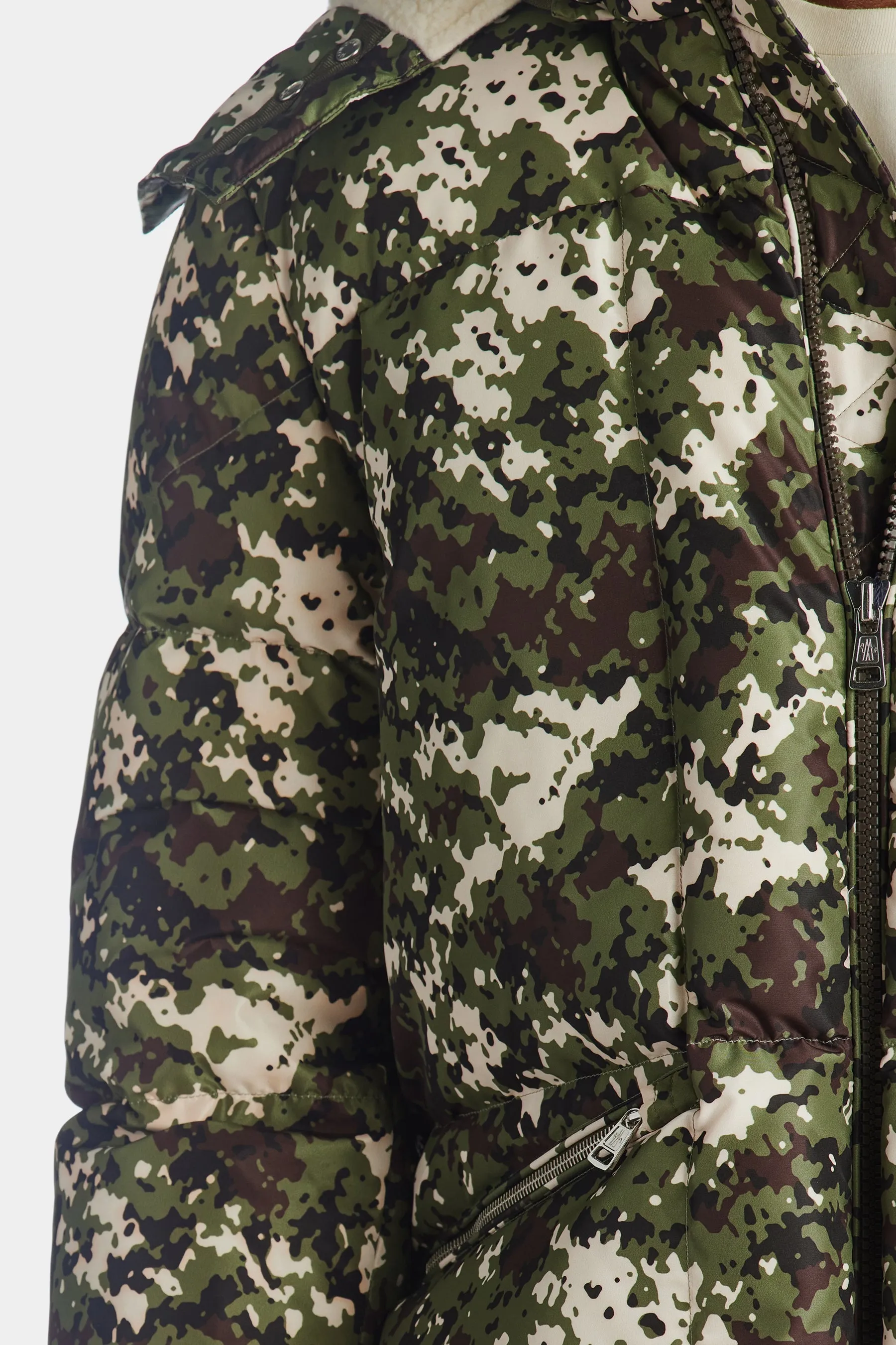 Blanc camoflauge down jacket