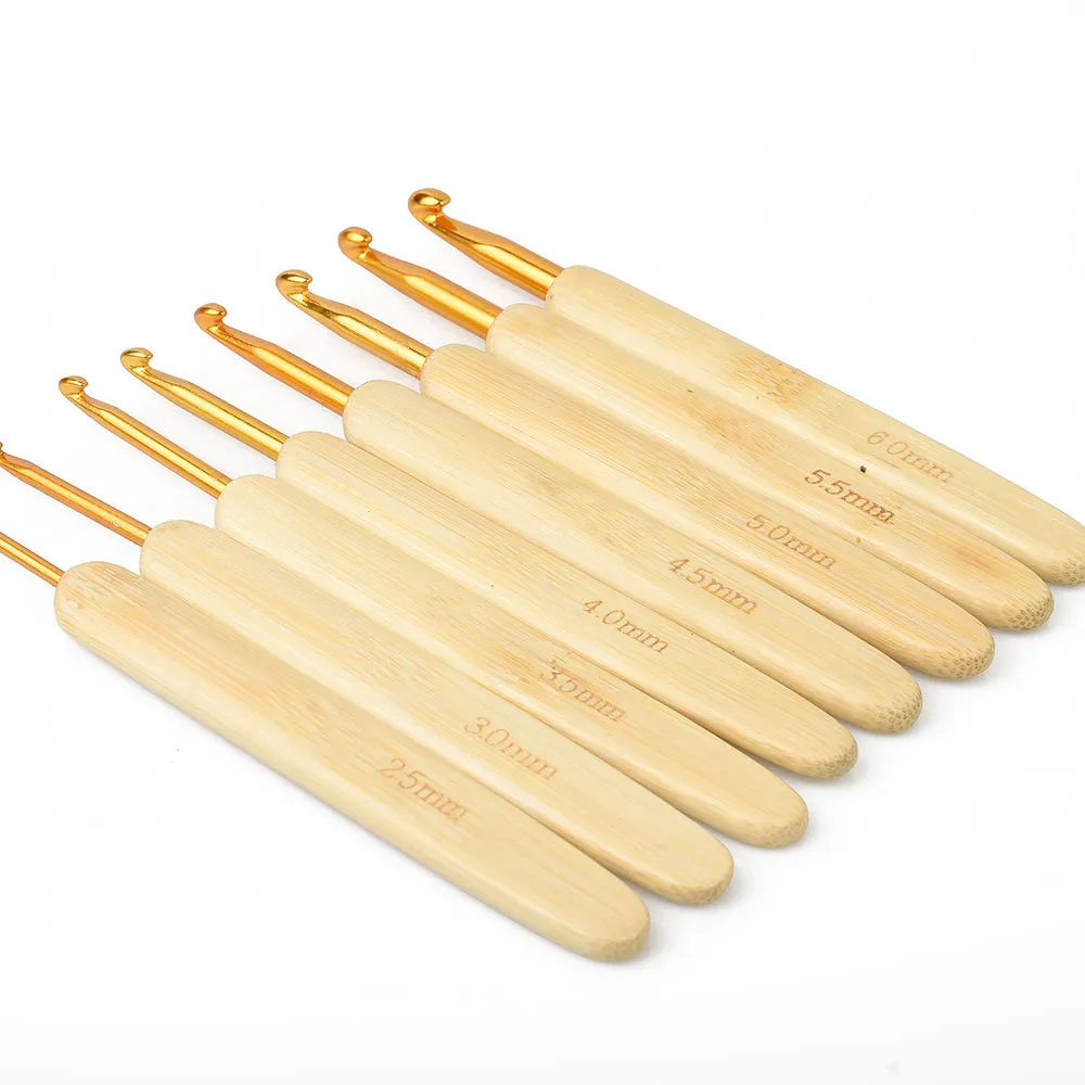 Length 135mm Crochet Hook Set Aluminium Head with Bamboo Handle Sewing Needles Set of 8 Sizes 10316550