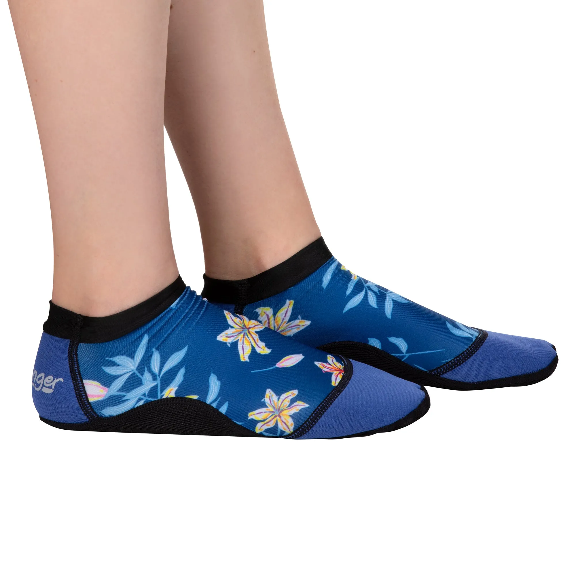 SeaSnug Ankle Beach Socks - Dark Floral